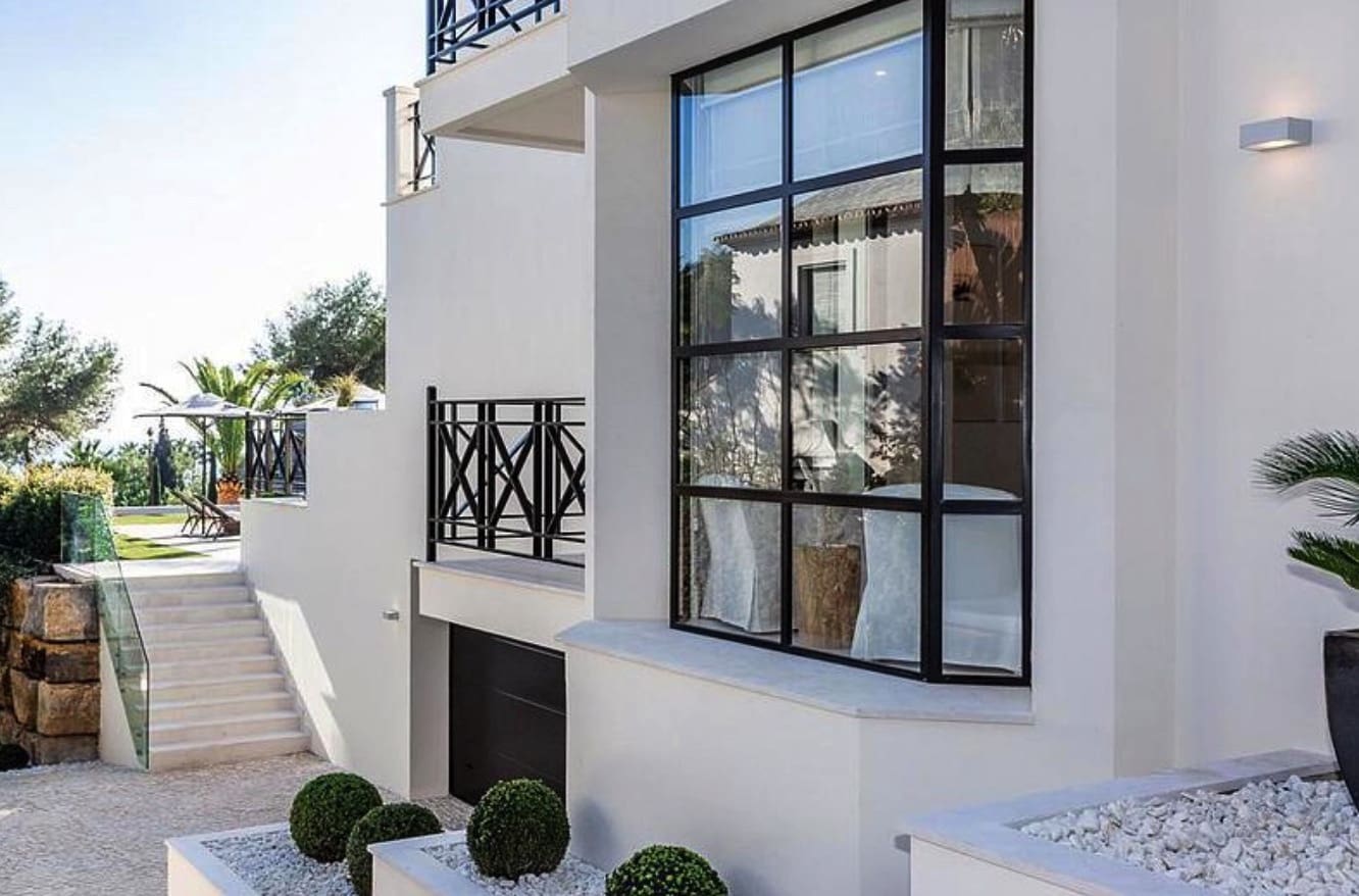 6 soverom Villa til salgs i Golden Mile med svømmebasseng garasje - € 4 690 000 (Ref: 8464481)