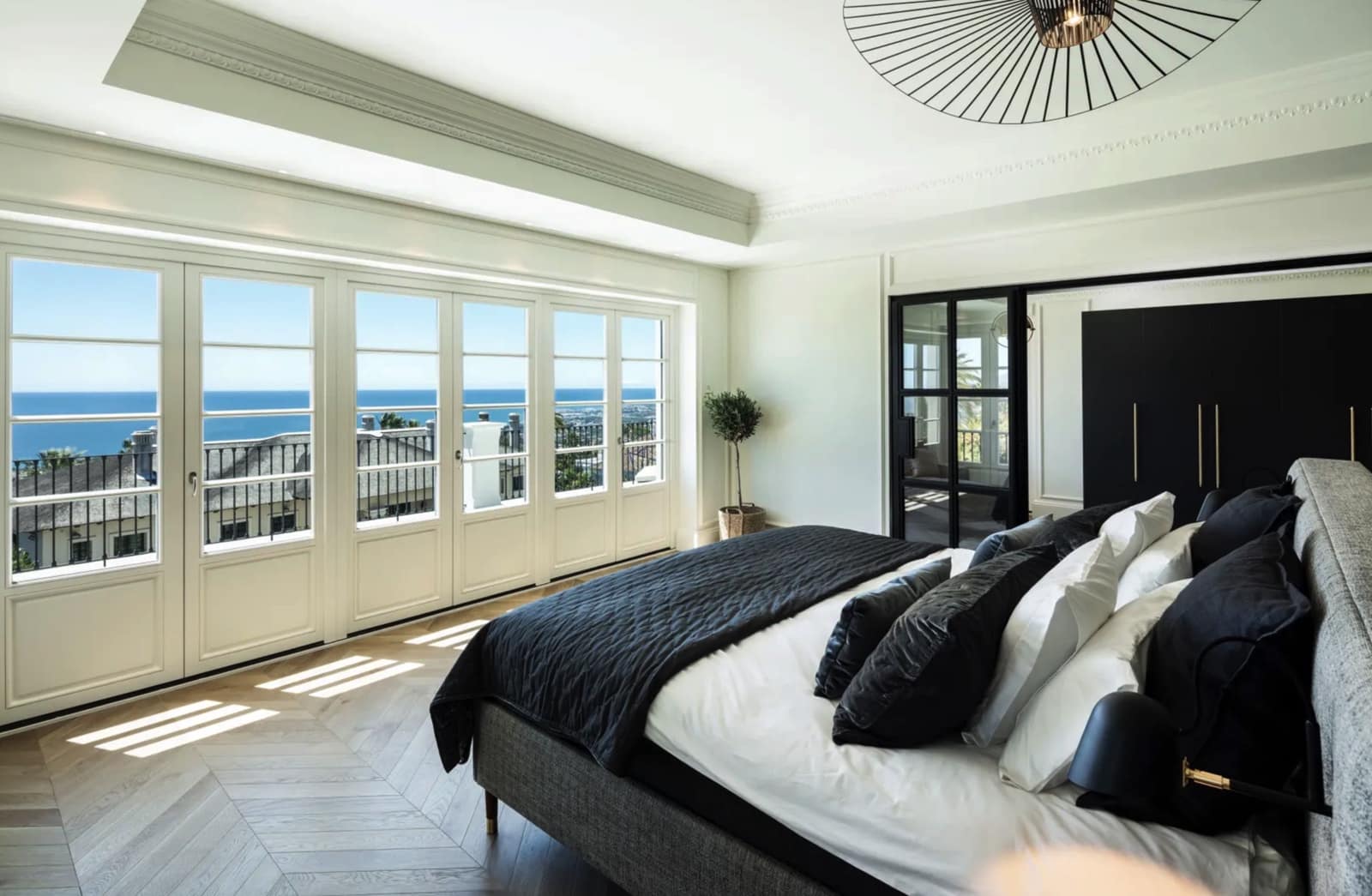 6 soveværelse Villa til salg i Golden Mile med swimmingpool garage - € 7.950.000 (Ref: 8464483)