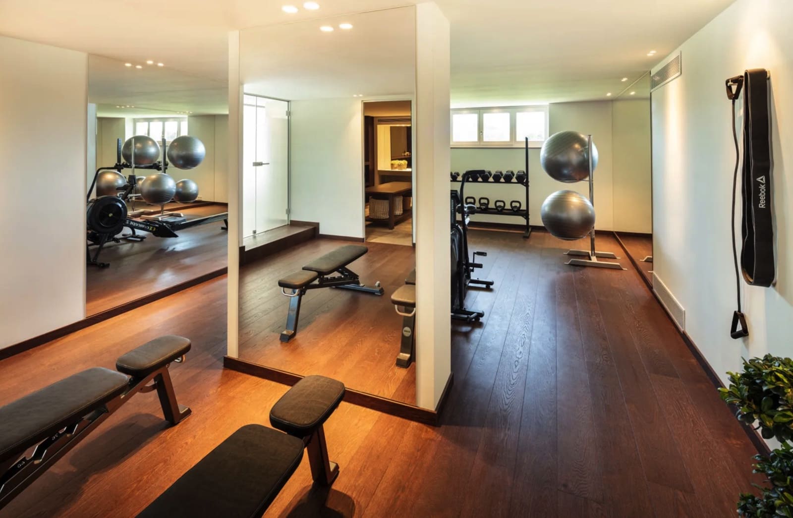 6 soveværelse Villa til salg i Golden Mile med swimmingpool garage - € 7.950.000 (Ref: 8464483)