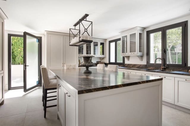 8 soverom Villa til salgs i Pedralbes, Barcelona by med svømmebasseng garasje - € 24 600 000 (Ref: 8464491)