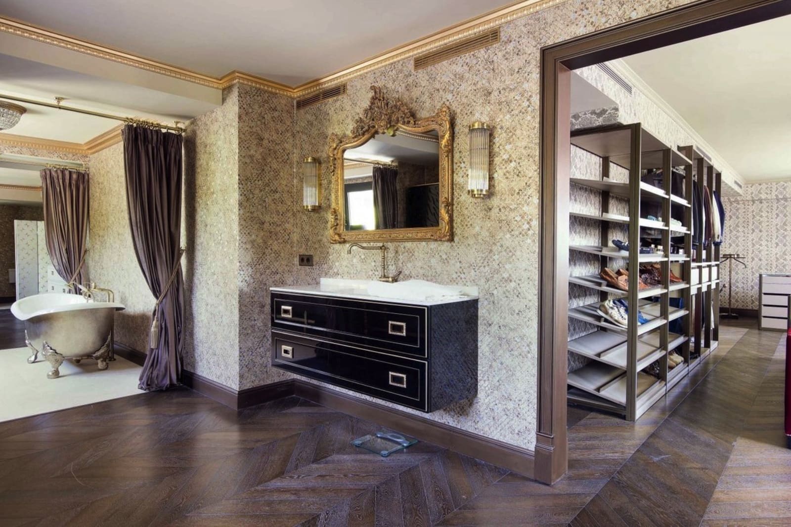 8 soveværelse Villa til salg i Barcelona by med swimmingpool garage - € 24.600.000 (Ref: 8464491)