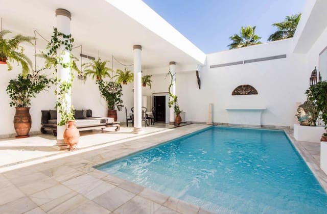 6 camera da letto Villa in vendita in Los Monteros, Marbella con piscina garage - 17.000.000 € (Rif: 8464492)