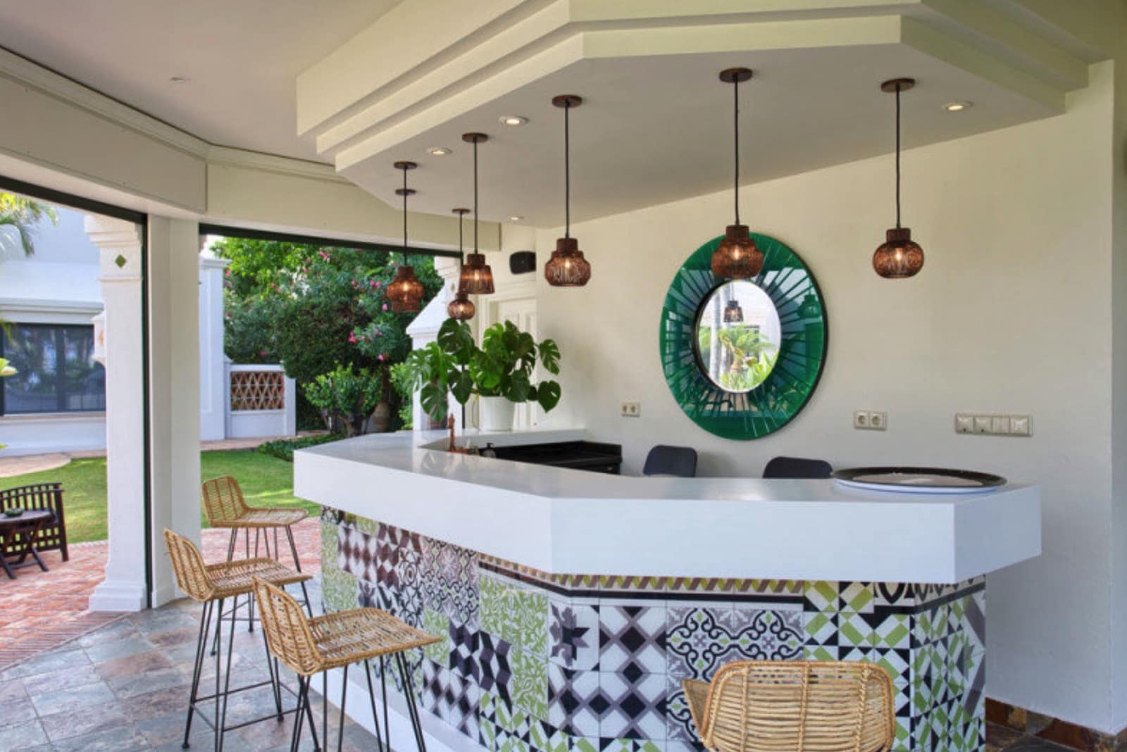 10 bedroom Villa for sale in Marbella with pool garage - € 11,817,000 (Ref: 8464494)