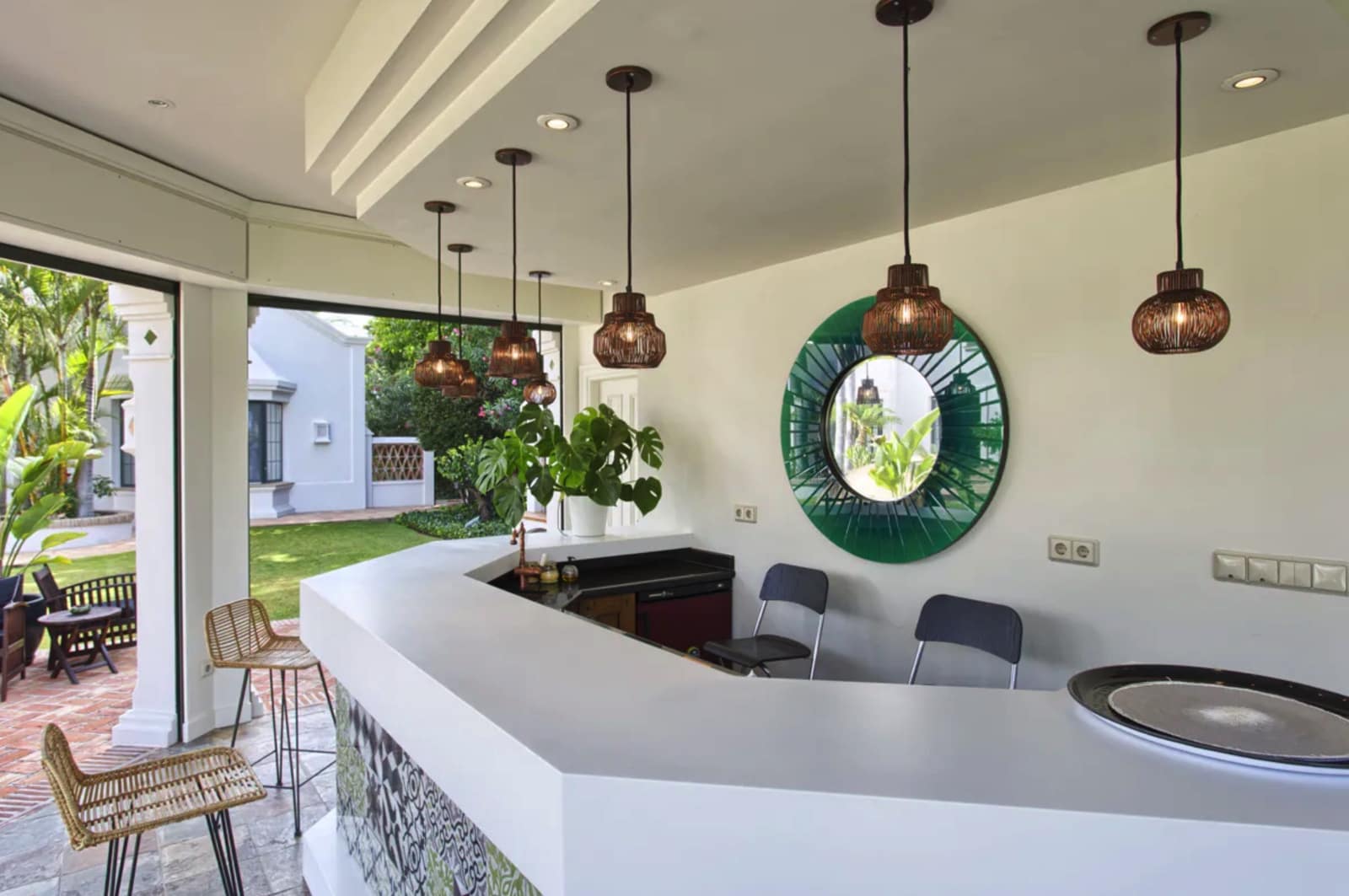 10 bedroom Villa for sale in Marbella with pool garage - € 11,817,000 (Ref: 8464494)