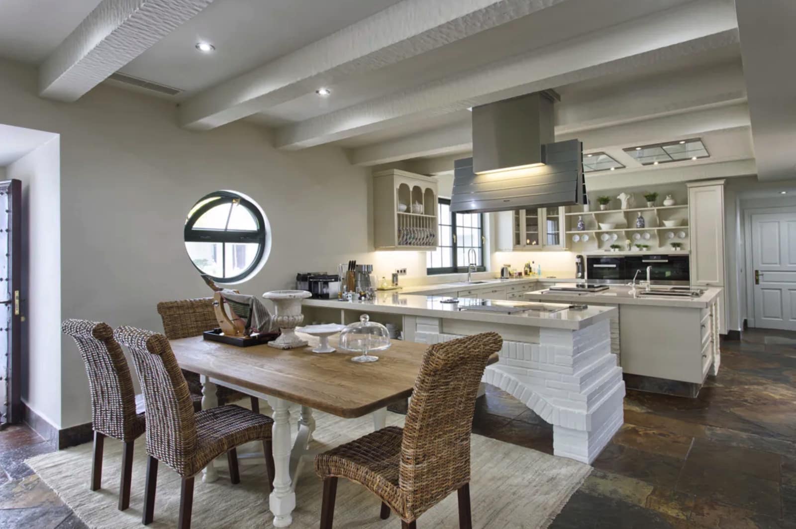 10 bedroom Villa for sale in Marbella with pool garage - € 11,817,000 (Ref: 8464494)