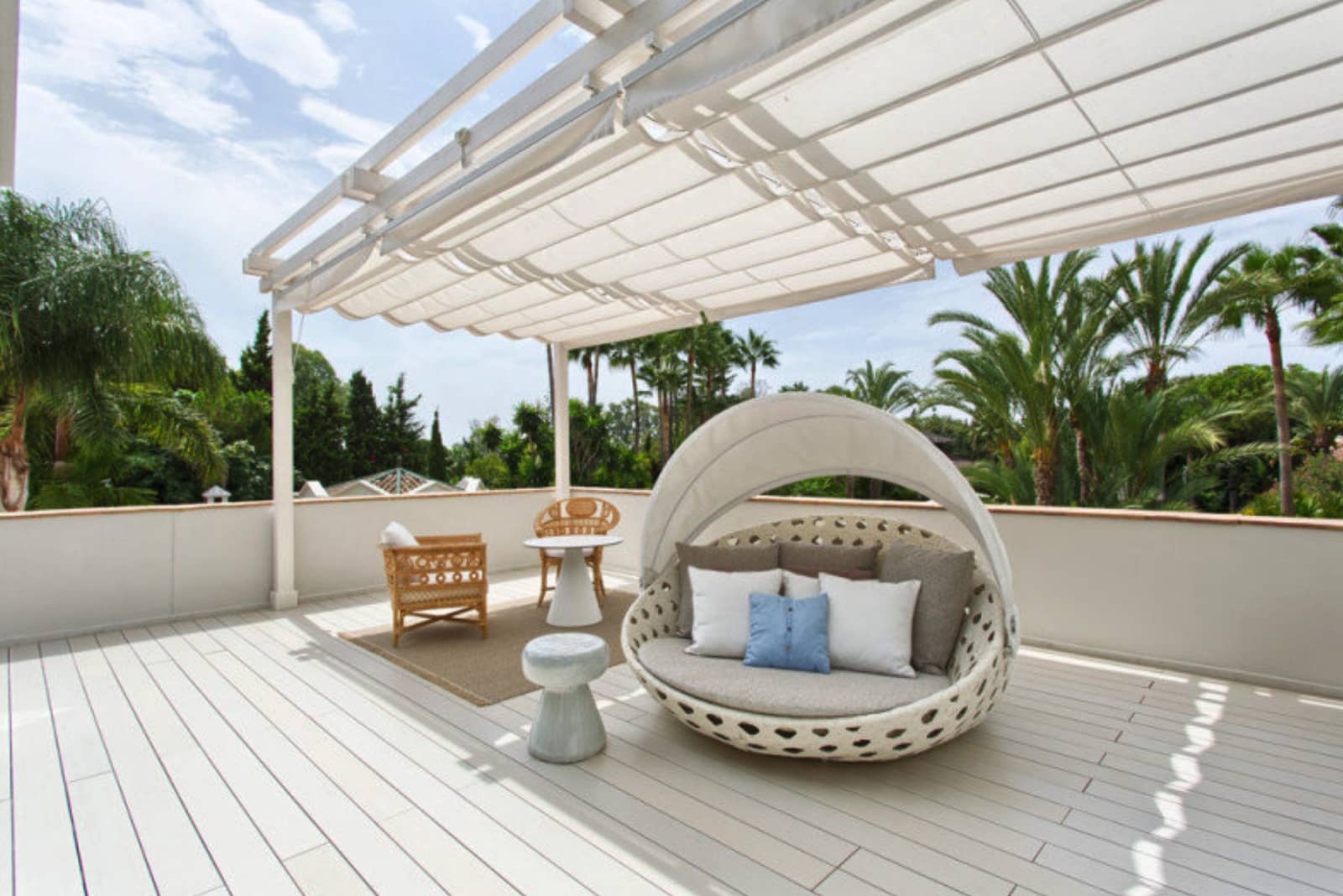 10 bedroom Villa for sale in Marbella with pool garage - € 11,817,000 (Ref: 8464494)