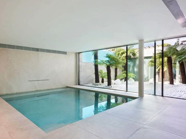 6 makuuhuone Huvila myytävänä paikassa Barcelona kaupunki mukana uima-altaan 
autotalli - 8 000 000 € (Ref: 8464499)