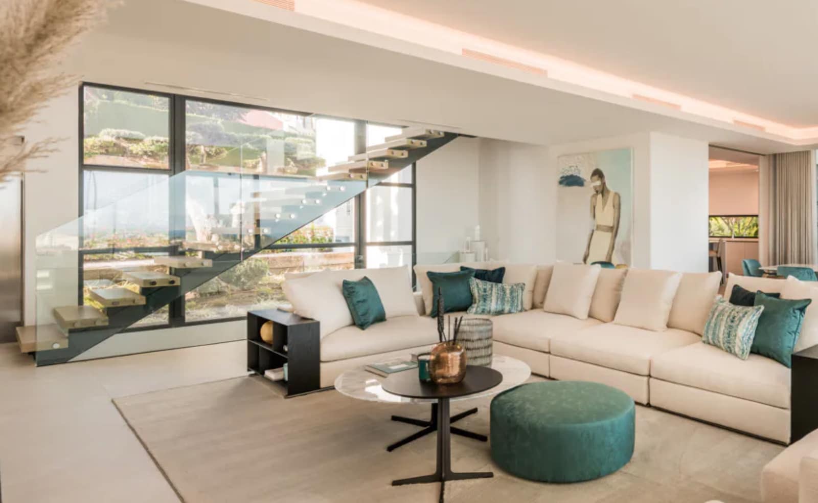 4 makuuhuone Huvila myytävänä paikassa Estepona mukana uima-altaan 
autotalli - 3 650 000 € (Ref: 8464500)