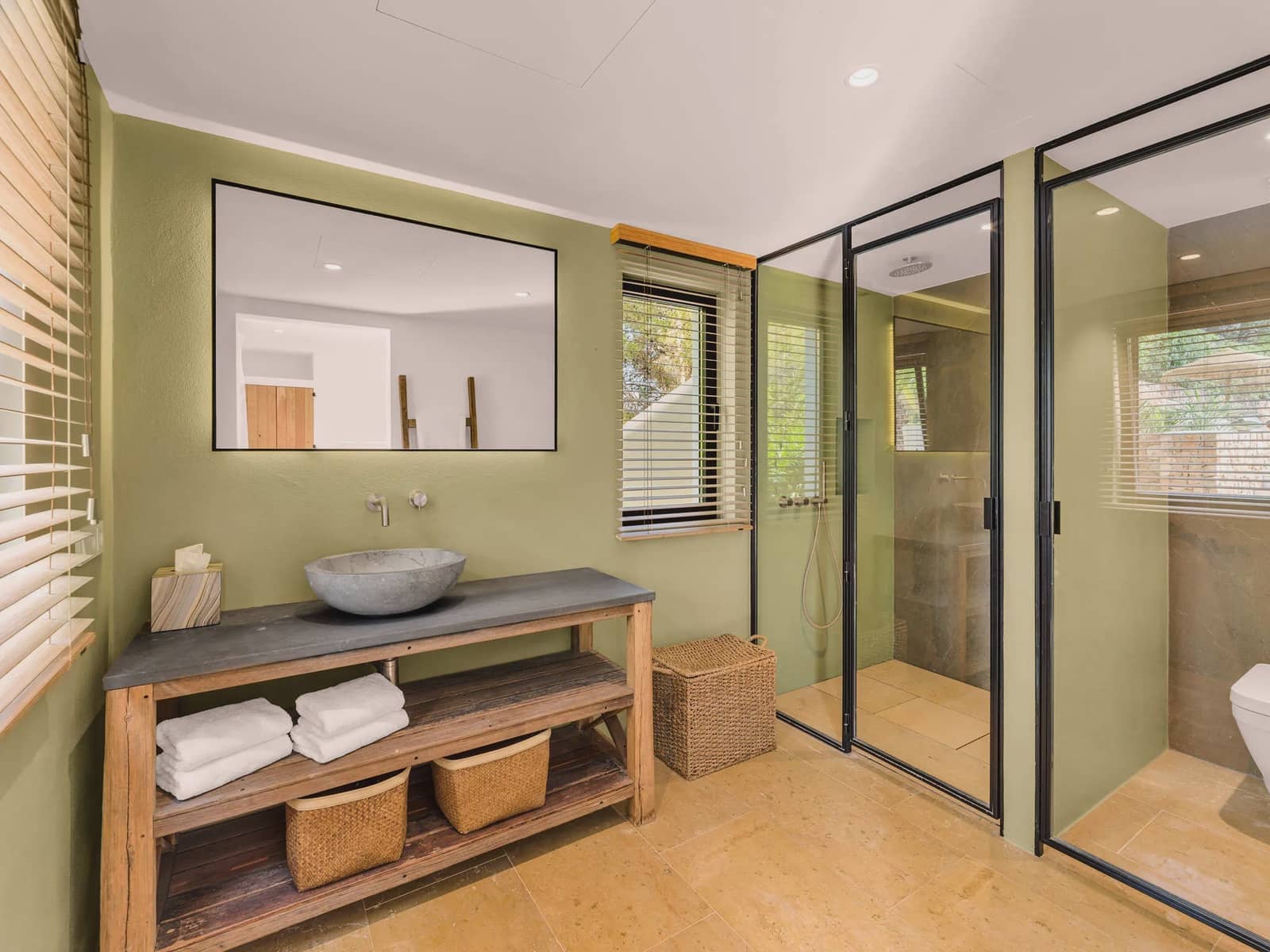 6 bedroom Villa for sale in Santa Gertrudis de Fruitera with pool garage - € 6,800,000 (Ref: 8477136)