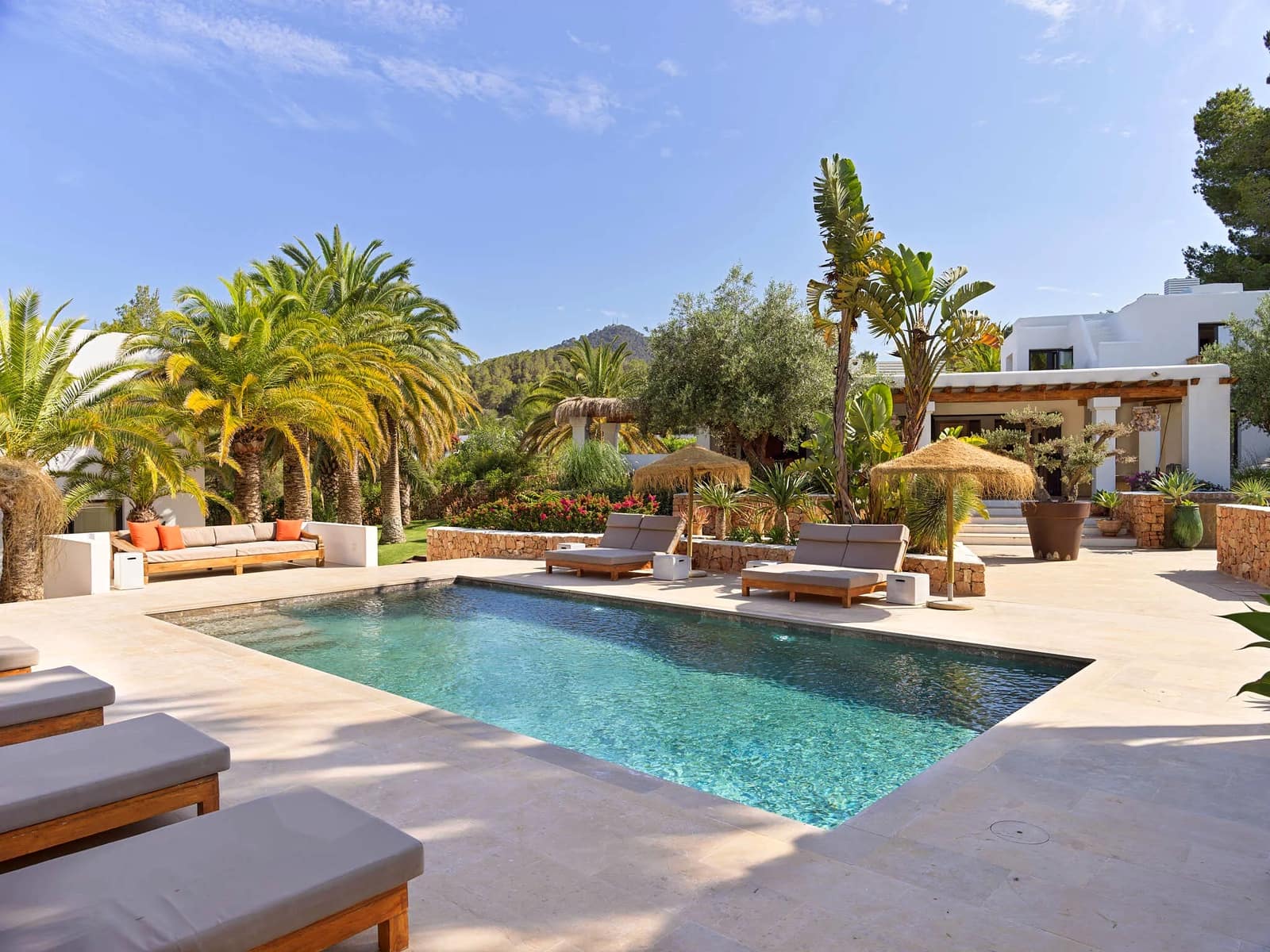 6 bedroom Villa for sale in Santa Gertrudis de Fruitera with pool garage - € 6,800,000 (Ref: 8477136)