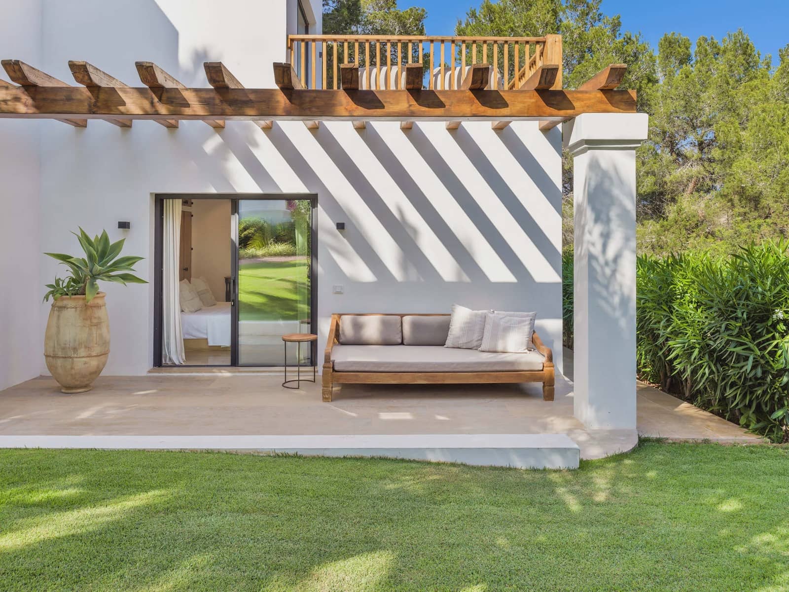 6 bedroom Villa for sale in Santa Gertrudis de Fruitera with pool garage - € 6,800,000 (Ref: 8477136)