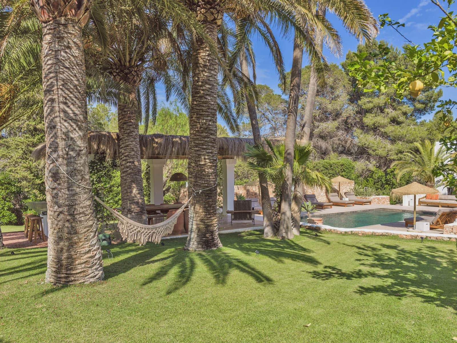 6 bedroom Villa for sale in Santa Gertrudis de Fruitera with pool garage - € 6,800,000 (Ref: 8477136)