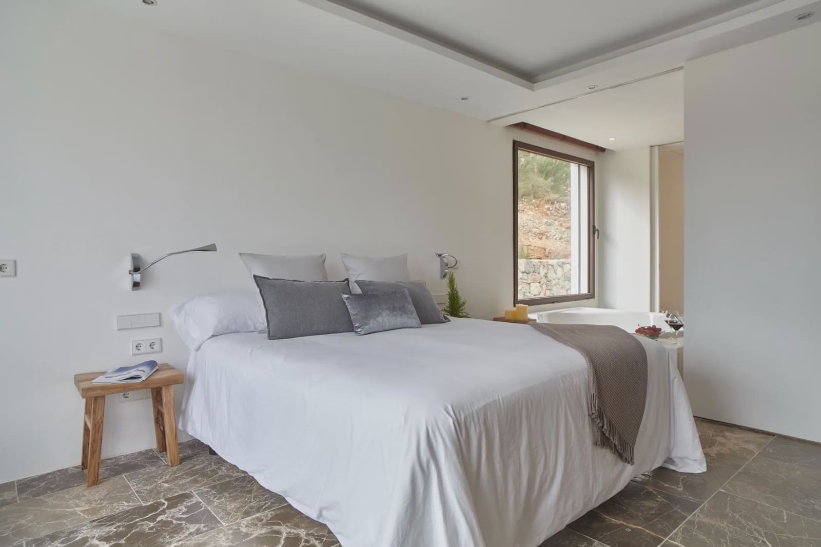 4 soveværelse Villa til salg i San Jose / Sant Josep de Sa Talaia med swimmingpool garage - € 3.700.000 (Ref: 8478615)