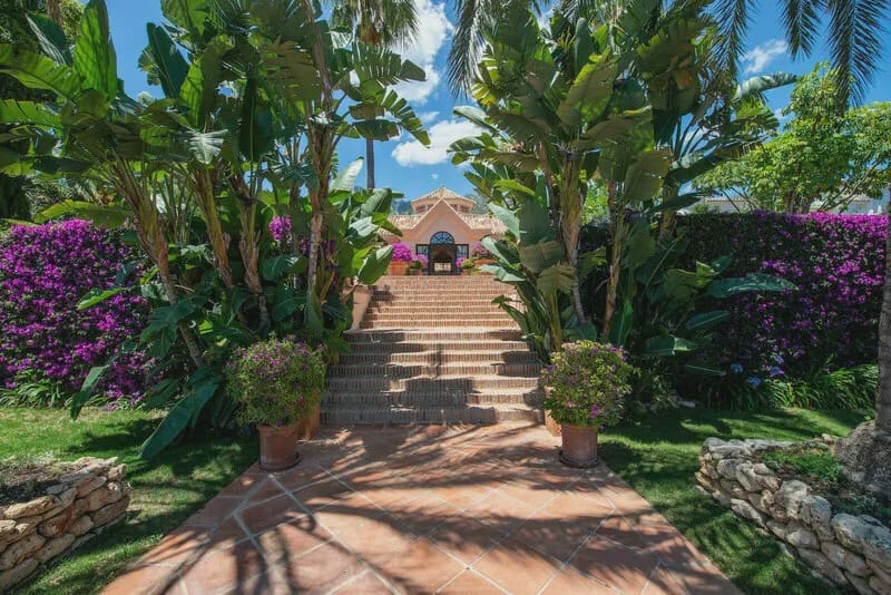 3 soverom Villa til salgs i Golden Mile med svømmebasseng garasje - € 5 800 000 (Ref: 8488285)