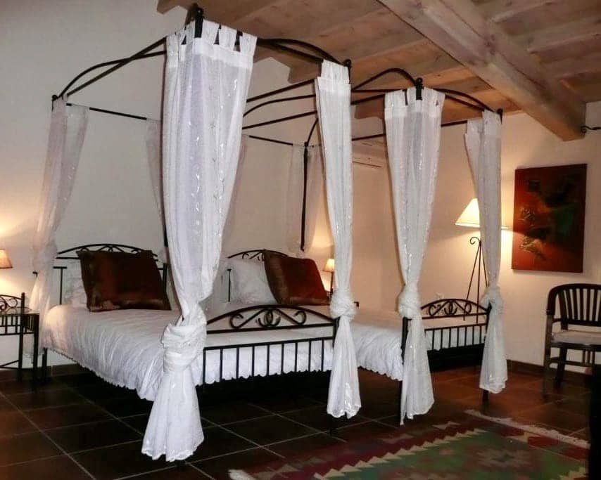 13 soveværelse Finca/Landehus til salg i Malaga by med swimmingpool garage - € 2.200.000 (Ref: 8550240)