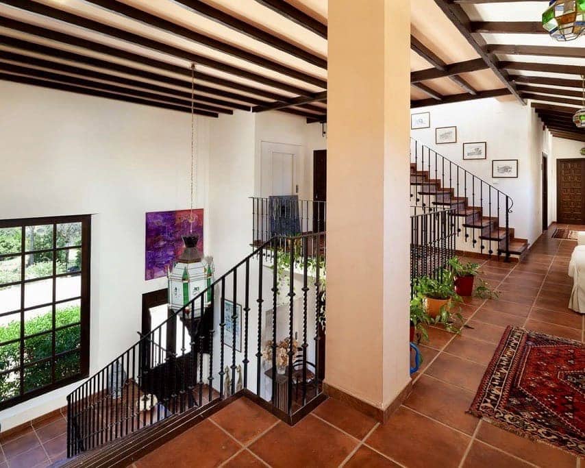 13 soveværelse Finca/Landehus til salg i Malaga by med swimmingpool garage - € 2.200.000 (Ref: 8550240)