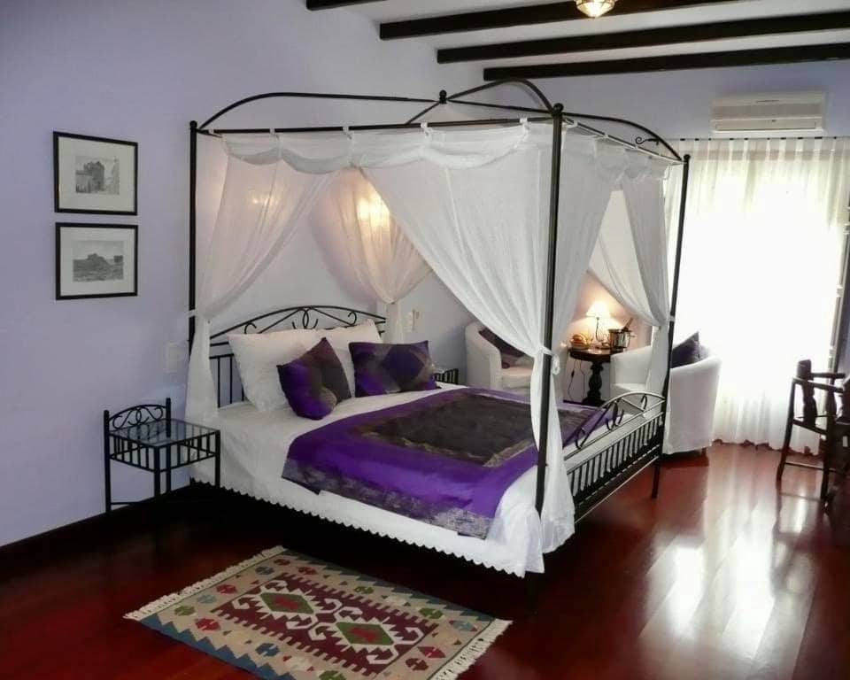 13 soveværelse Finca/Landehus til salg i Malaga by med swimmingpool garage - € 2.200.000 (Ref: 8550240)