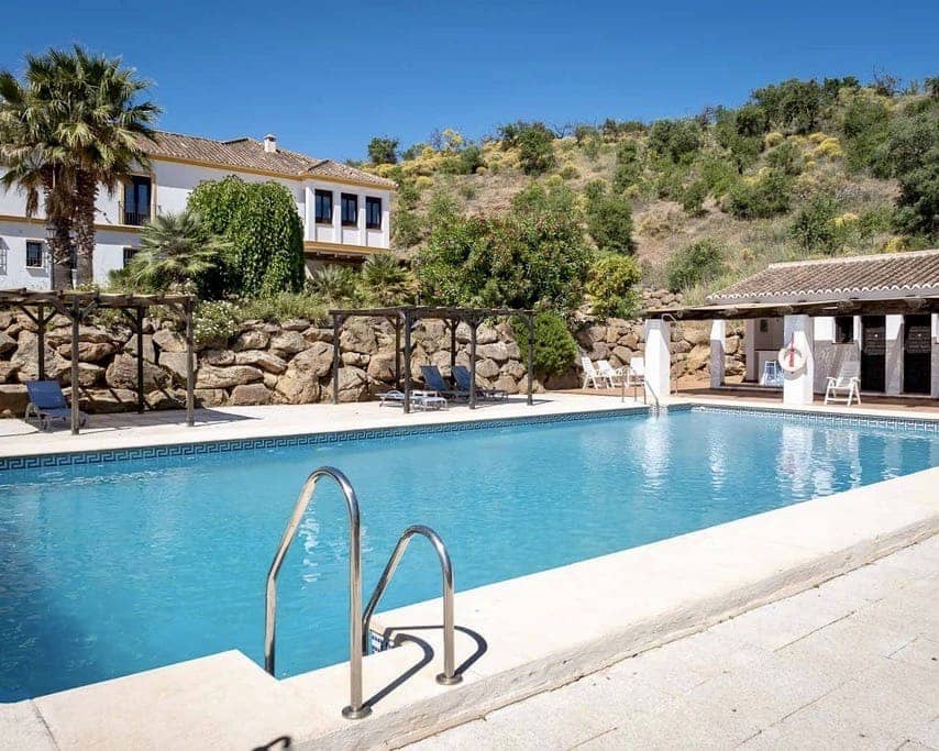 13 soveværelse Finca/Landehus til salg i Malaga by med swimmingpool garage - € 2.200.000 (Ref: 8550240)