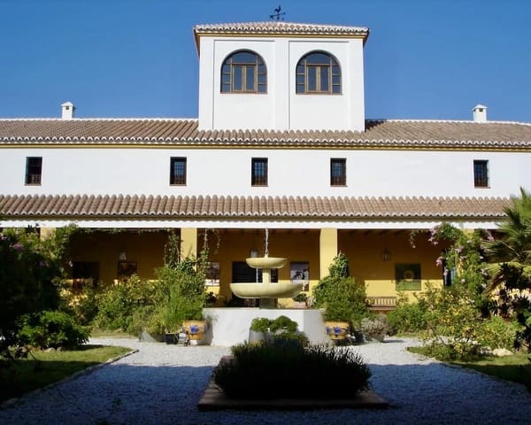 13 sovrum Finca/Hus på landet till salu i Málaga stad med pool garage - 2 200 000 € (Ref: 8550240)