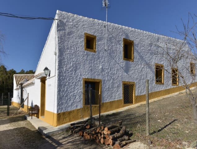 16 slaapkamer Finca/Landhuis te koop in Puebla de Don Fadrique met zwembad - € 7.200.000 (Ref: 8568809)