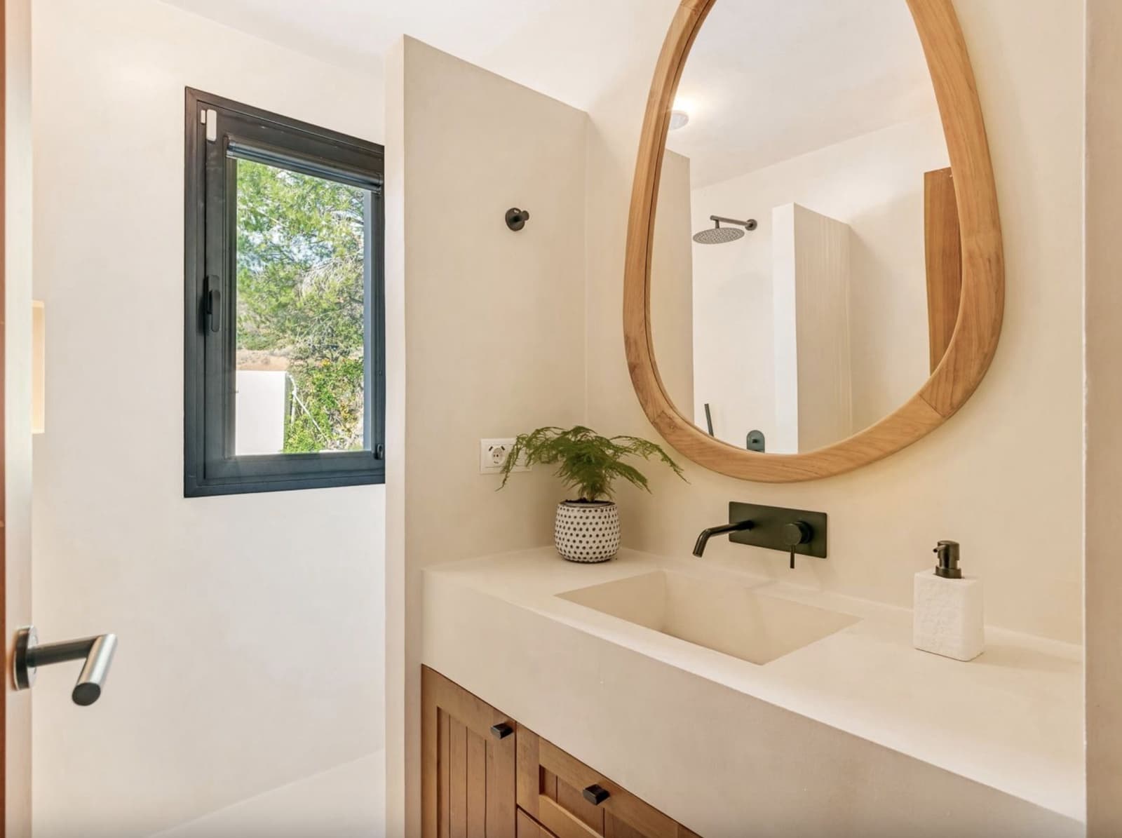 6 soverom Villa til salgs i Estepona med svømmebasseng garasje - € 2 695 000 (Ref: 8568810)