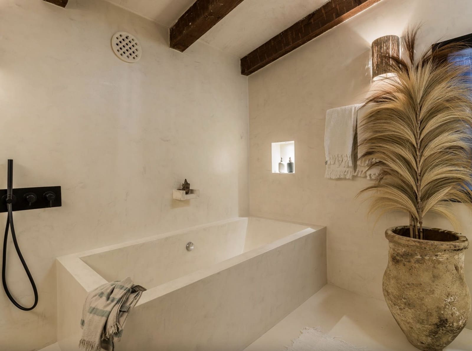 6 soverom Villa til salgs i Estepona med svømmebasseng garasje - € 2 695 000 (Ref: 8568810)