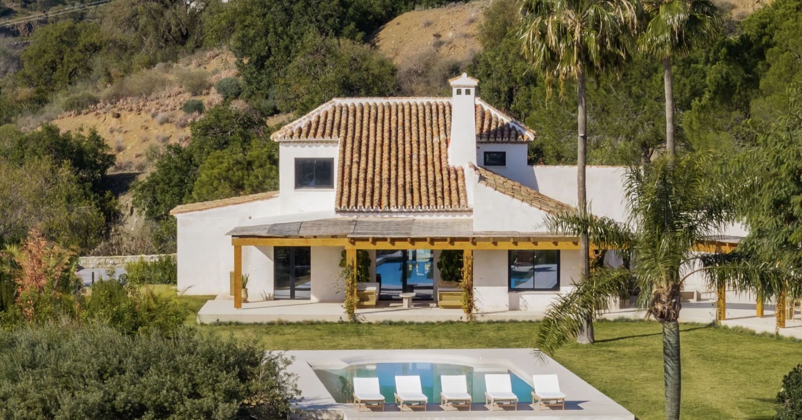 6 soverom Villa til salgs i Estepona med svømmebasseng garasje - € 2 695 000 (Ref: 8568810)