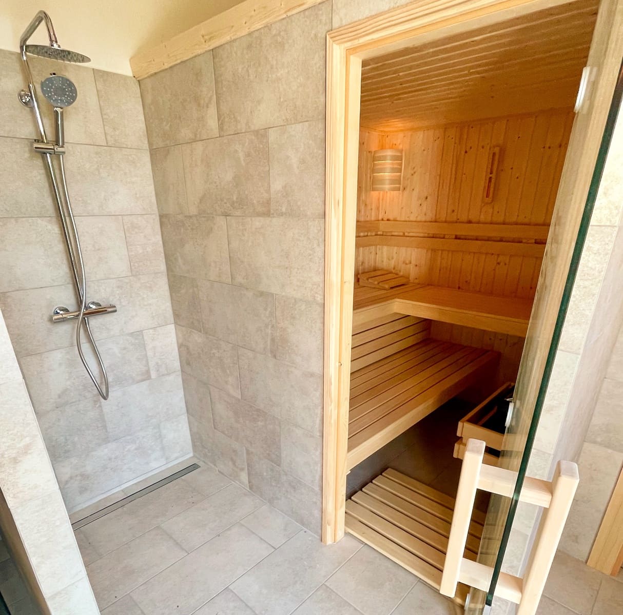 18 soveværelse Finca/Landehus til salg i La Pobla de Claramunt med swimmingpool garage - € 2.350.000 (Ref: 9064592)