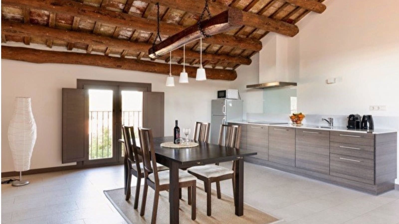 18 soveværelse Finca/Landehus til salg i La Pobla de Claramunt med swimmingpool garage - € 2.350.000 (Ref: 9064592)