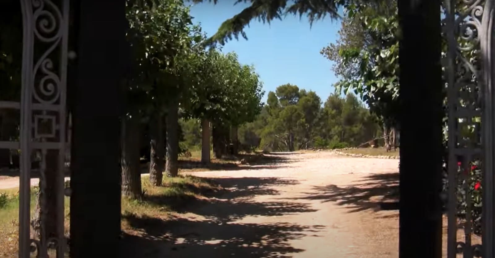 18 soveværelse Finca/Landehus til salg i La Pobla de Claramunt med swimmingpool garage - € 2.350.000 (Ref: 9064592)