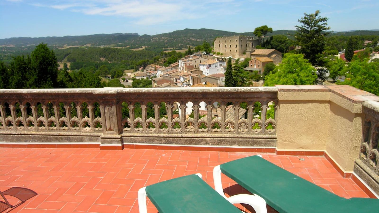 18 soveværelse Finca/Landehus til salg i La Pobla de Claramunt med swimmingpool garage - € 2.350.000 (Ref: 9064592)