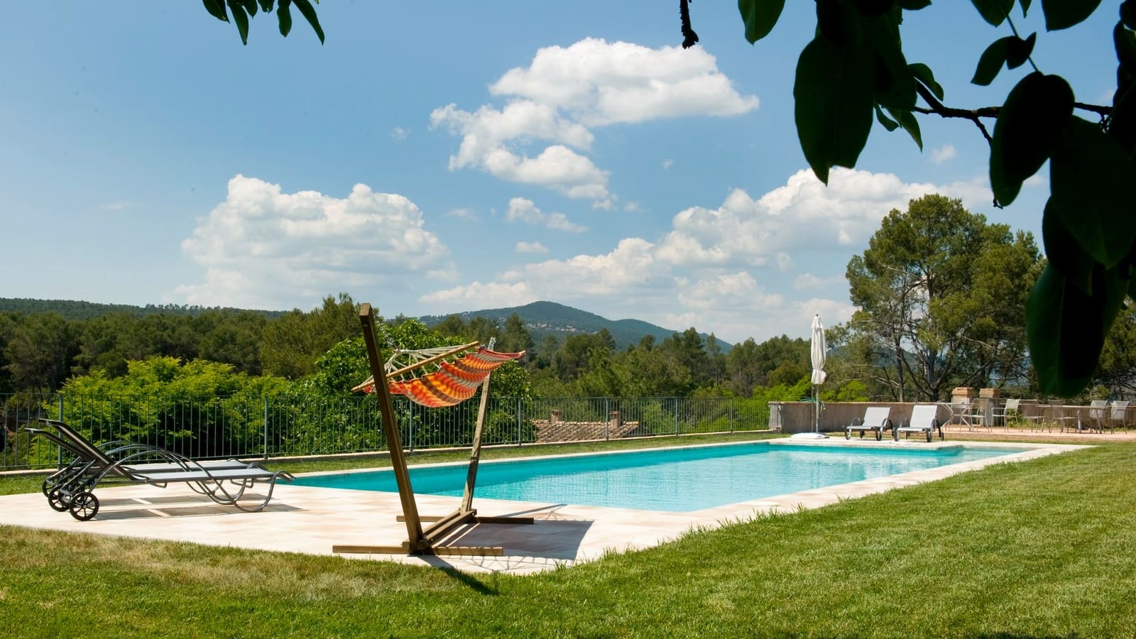 18 soveværelse Finca/Landehus til salg i La Pobla de Claramunt med swimmingpool garage - € 2.350.000 (Ref: 9064592)