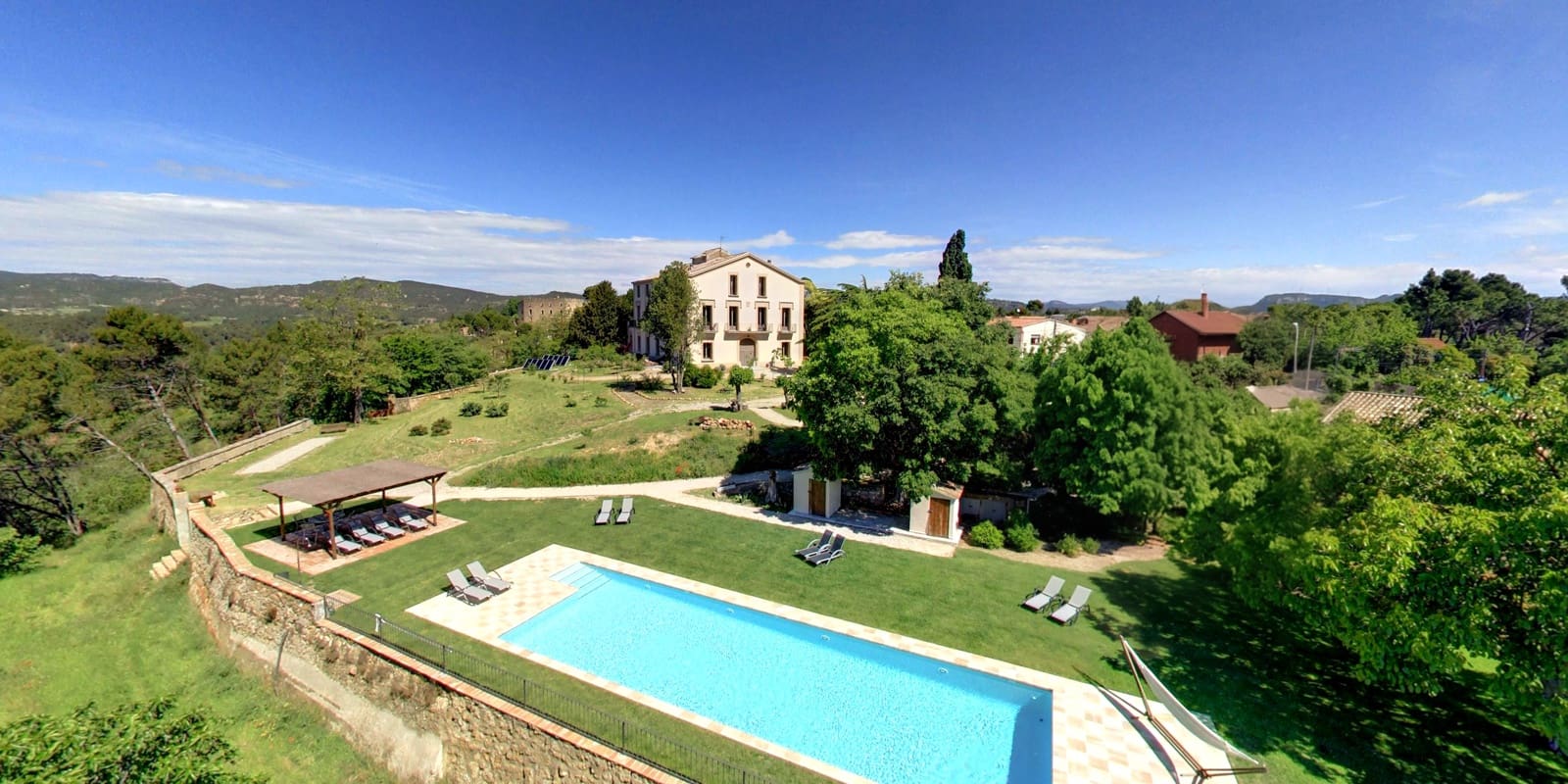 18 soveværelse Finca/Landehus til salg i La Pobla de Claramunt med swimmingpool garage - € 2.350.000 (Ref: 9064592)