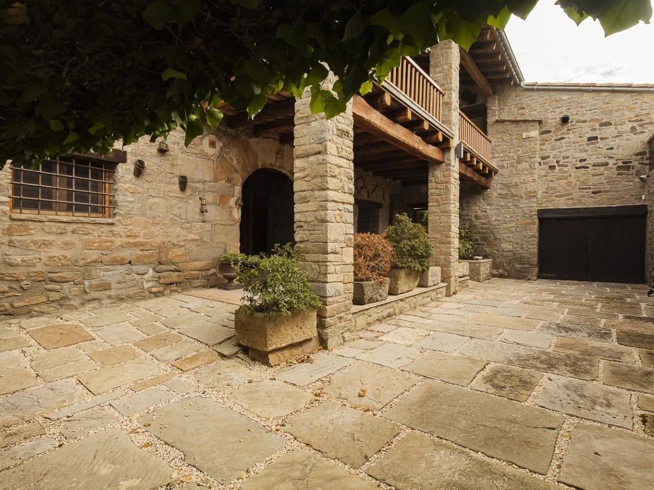 10 soveværelse Finca/Landehus til salg i Vic med swimmingpool garage - € 2.995.000 (Ref: 9065603)