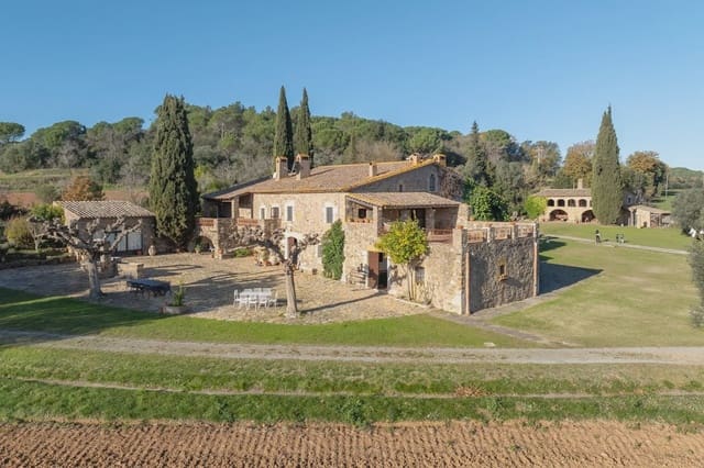 9 bedroom Finca/Country House for sale in Cruïlles Monells i Sant Sadurní de I'Heura with pool garage - € 2,900,000 (Ref: 9068349)