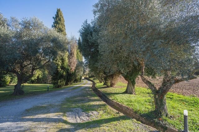 9 bedroom Finca/Country House for sale in Cruïlles Monells i Sant Sadurní de I'Heura with pool garage - € 2,900,000 (Ref: 9068349)