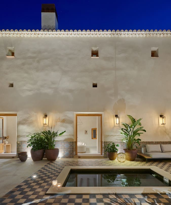 7 sypialnia Finka/Dom wiejski na sprzedaż w Rodonya z basenem - 14 000 000 € (Ref: 9096196)