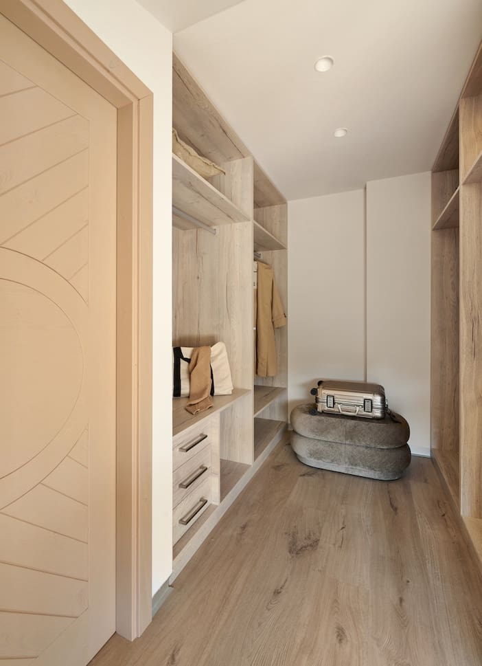 7 sypialnia Finka/Dom wiejski na sprzedaż w Rodonya z basenem - 14 000 000 € (Ref: 9096196)