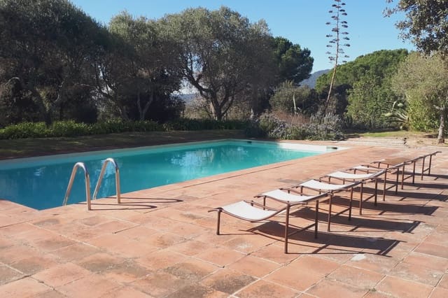 14 soveværelse Finca/Landehus til salg i Arenys de Munt med swimmingpool garage - € 1.800.000 (Ref: 9480567)