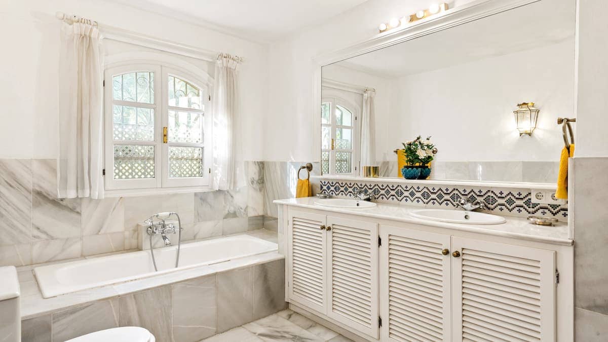 6 soverom Villa til salgs i Benahavis med svømmebasseng garasje - € 3 250 000 (Ref: 9481563)