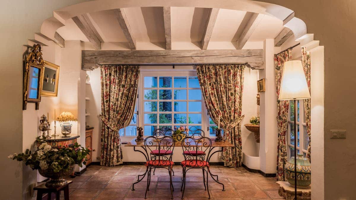 6 soverom Villa til salgs i Benahavis med svømmebasseng garasje - € 3 250 000 (Ref: 9481563)