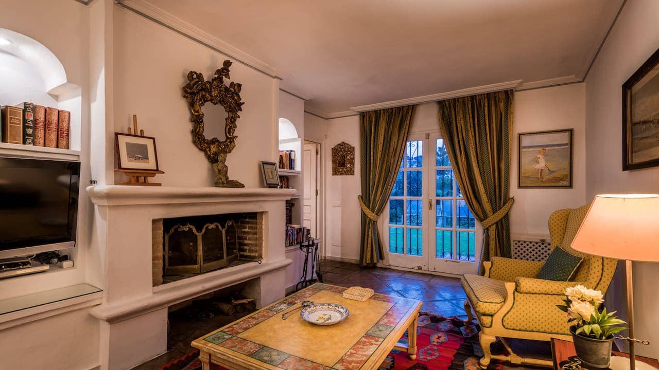 6 soverom Villa til salgs i Benahavis med svømmebasseng garasje - € 3 250 000 (Ref: 9481563)