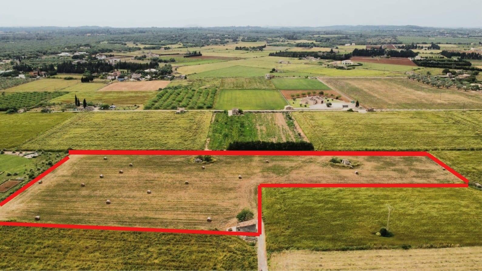 Grunde uden byggetilladelser til salg i Muro - € 185.000 (Ref: 8966207)