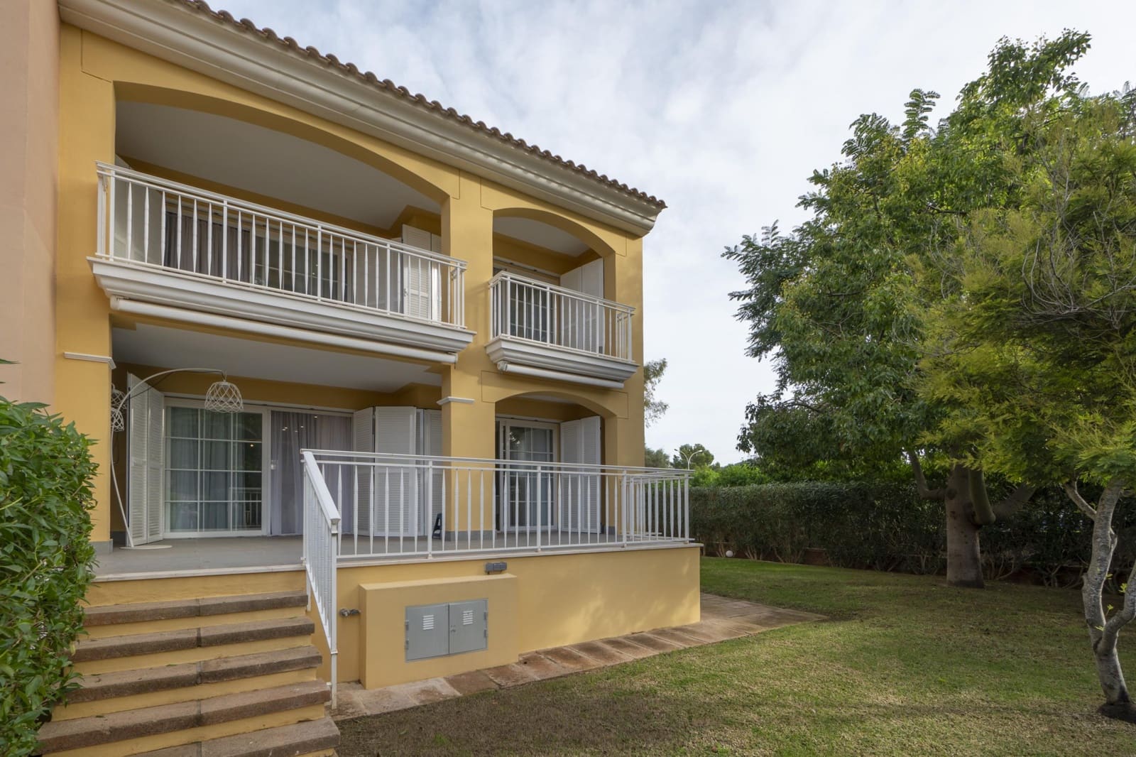 3 Zimmer Villa zu verkaufen in Santa Ponsa mit Pool Garage - 1.580.000 € (Ref: 8966208)