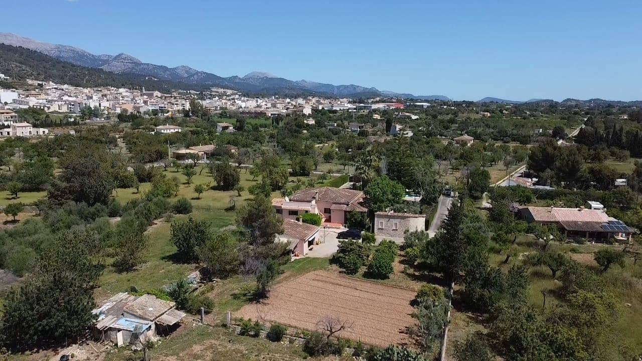3 bedroom Finca/Country House for sale in Lloseta with pool - € 1,190,000 (Ref: 8966210)