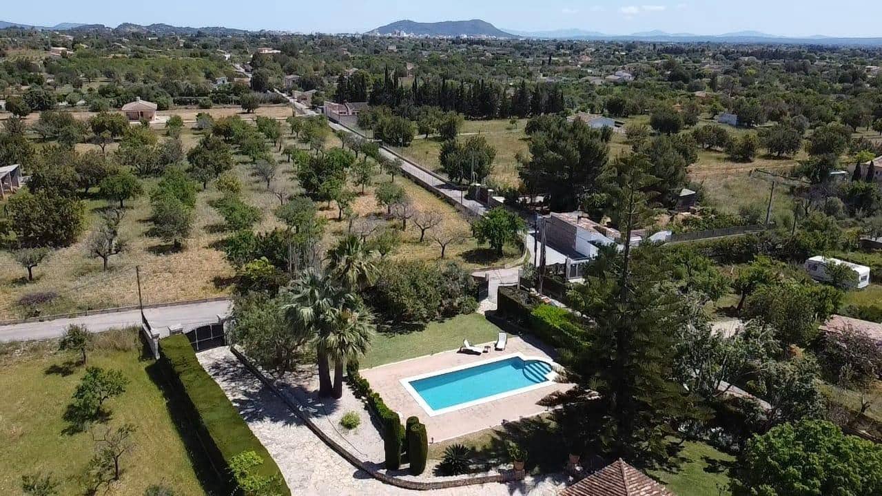 3 bedroom Finca/Country House for sale in Lloseta with pool - € 1,190,000 (Ref: 8966210)