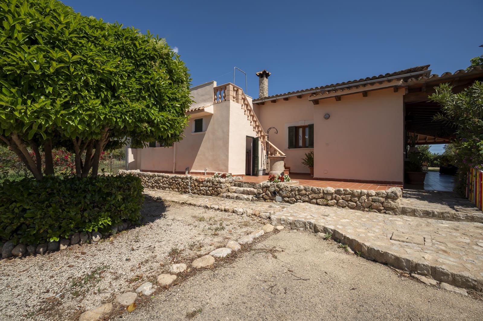 3 bedroom Finca/Country House for sale in Lloseta with pool garage - € 1,290,000 (Ref: 8966210)