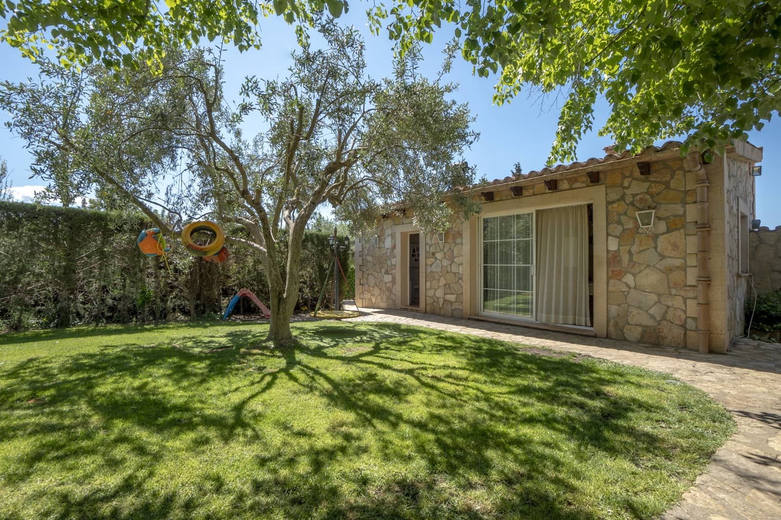 3 bedroom Finca/Country House for sale in Lloseta with pool garage - € 1,290,000 (Ref: 8966210)