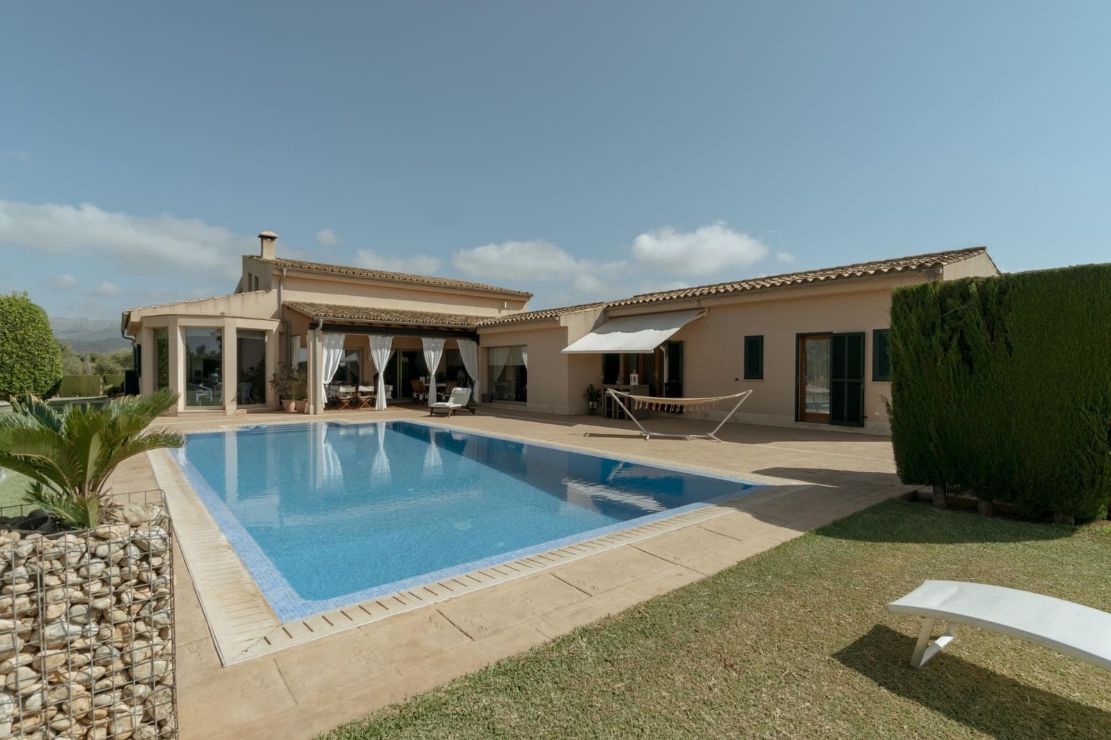 4 soveværelse Villa til salg i Sa Pobla med swimmingpool garage - € 1.750.000 (Ref: 8968202)