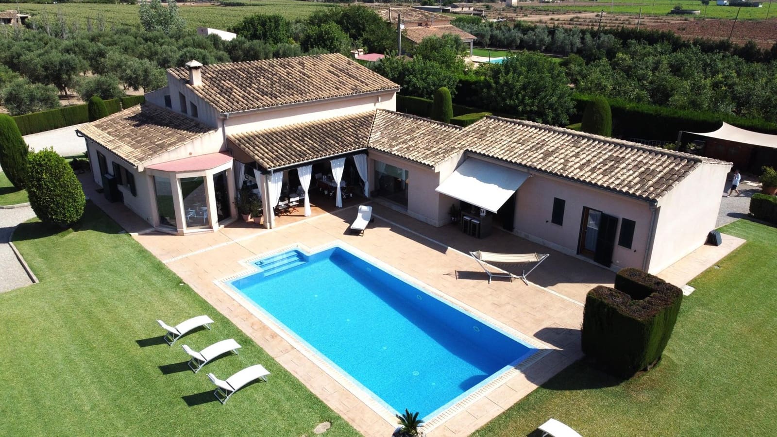 4 soveværelse Villa til salg i Sa Pobla med swimmingpool garage - € 1.750.000 (Ref: 8968202)